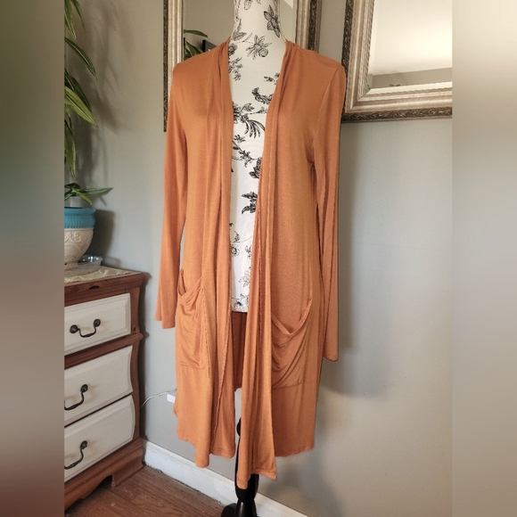 Active USA cardigan sz L